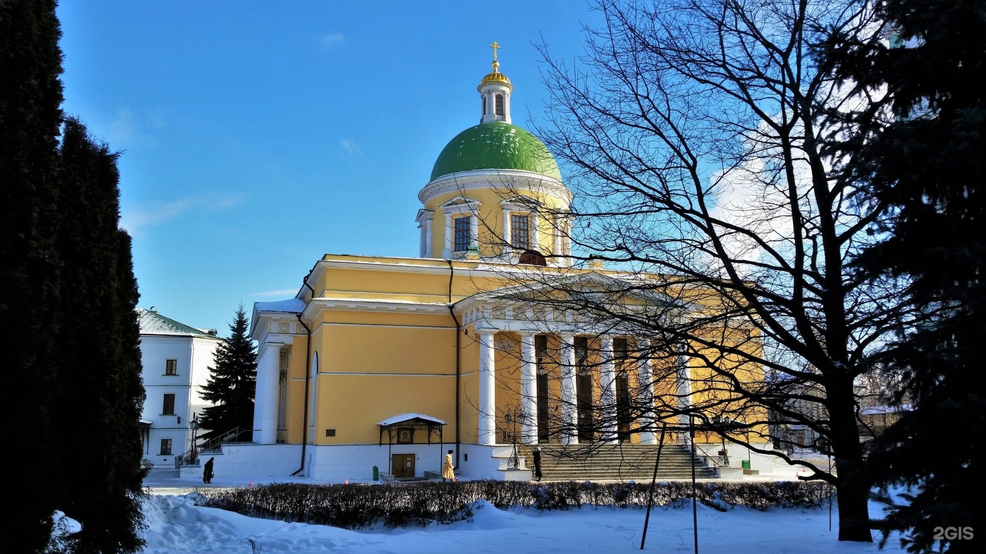 храм троицы живоначальной в листах