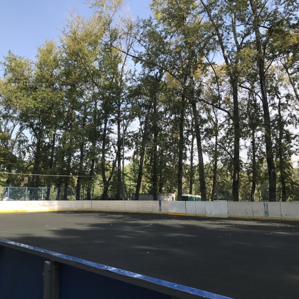 Парк бекет на загородном шоссе