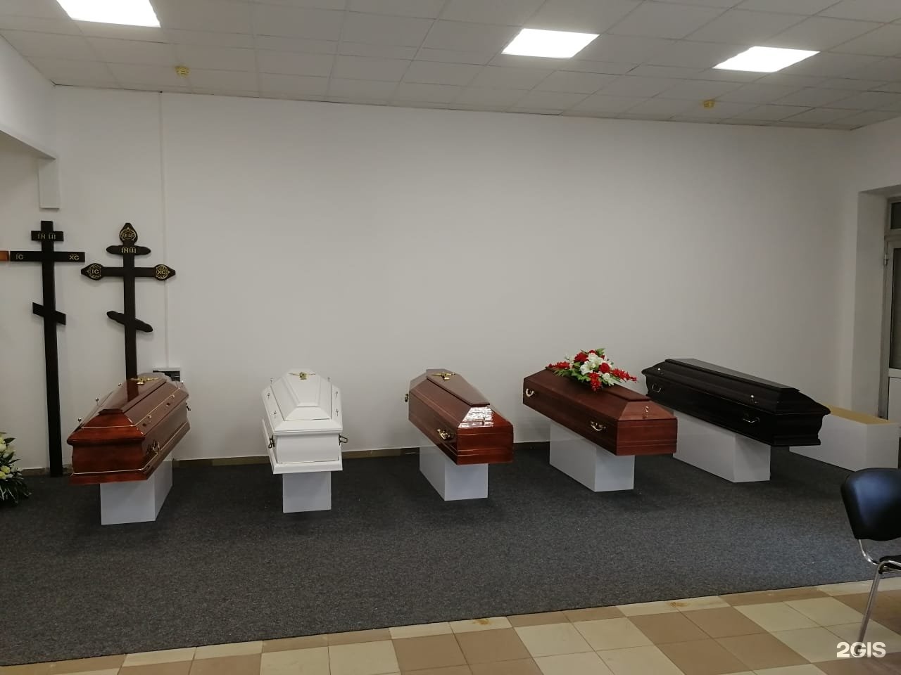 Вопросы похоронного дела. Ритуальные услуги в Новомосковске. Городские ритуальные услуги. Московская служба ритуальных услуг. Офис ритуальных услуг.