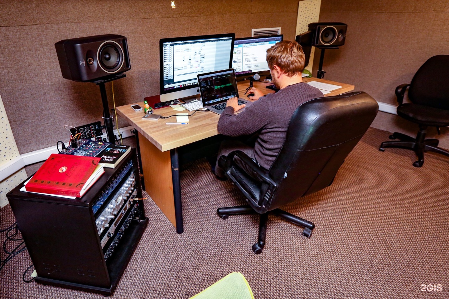 U-2 В студии звукозаписи