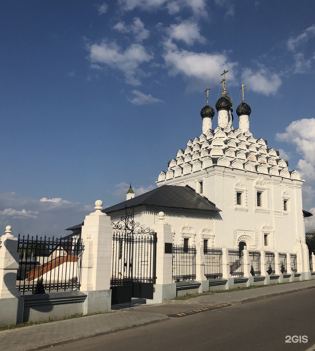 Где находится храм николы на посаде. Храм Николы на Посаде Коломна. Храм Николы на Посаде (Коломна) колокольня. Коломна Церковь рядом с музеем пастилы Никола на Посаде. Храм Николы на Посаде кто Архитектор.