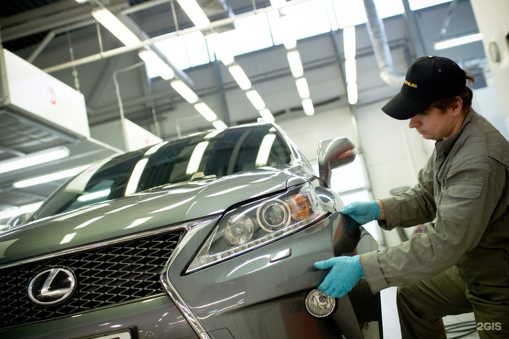 Работа в санкт петербурге пулково. Лексус Пулково. Автосалон Тойота в Пулково. Lexus Пулково СПБ. КЛЮЧАВТО Санкт-Петербург.