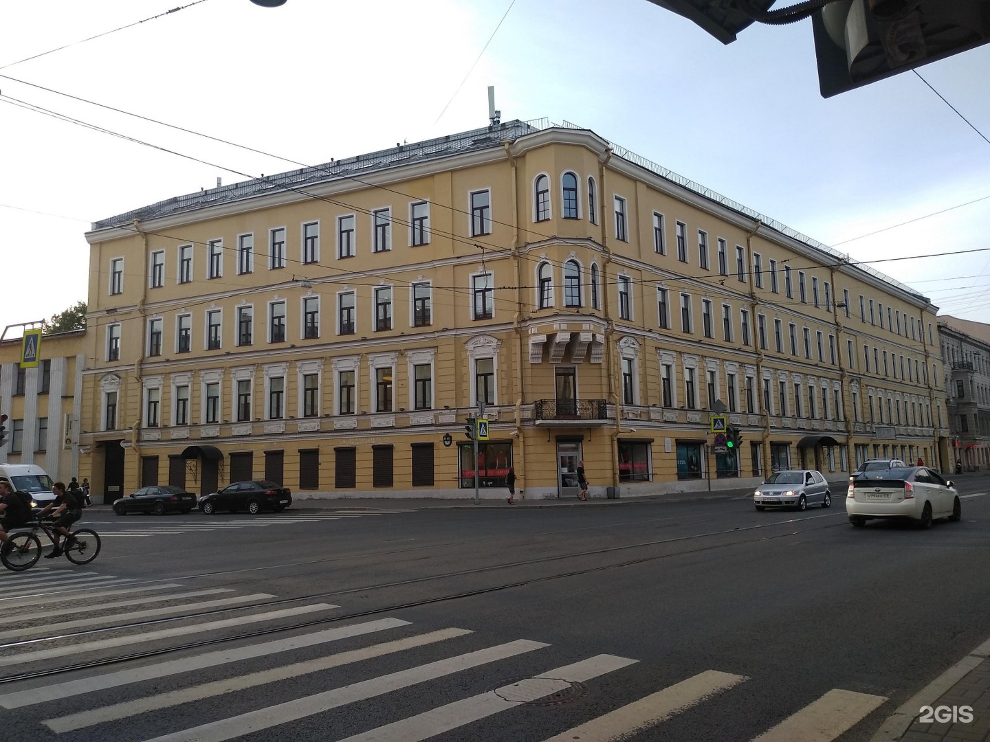 Зубной центр санкт петербург старо петергофский проспект. Столярный переулок Санкт-Петербург дом Раскольникова. Дом Достоевского Казначейская 7. Гражданская 19 Санкт-Петербург дом Раскольникова. Столярный переулок дом Раскольникова.