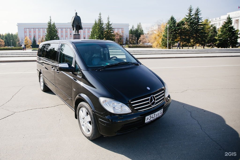 Стол Мерседес Виано. Автолайнер.