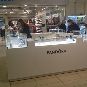 Фото от владельца Pandora, ювелирный магазин