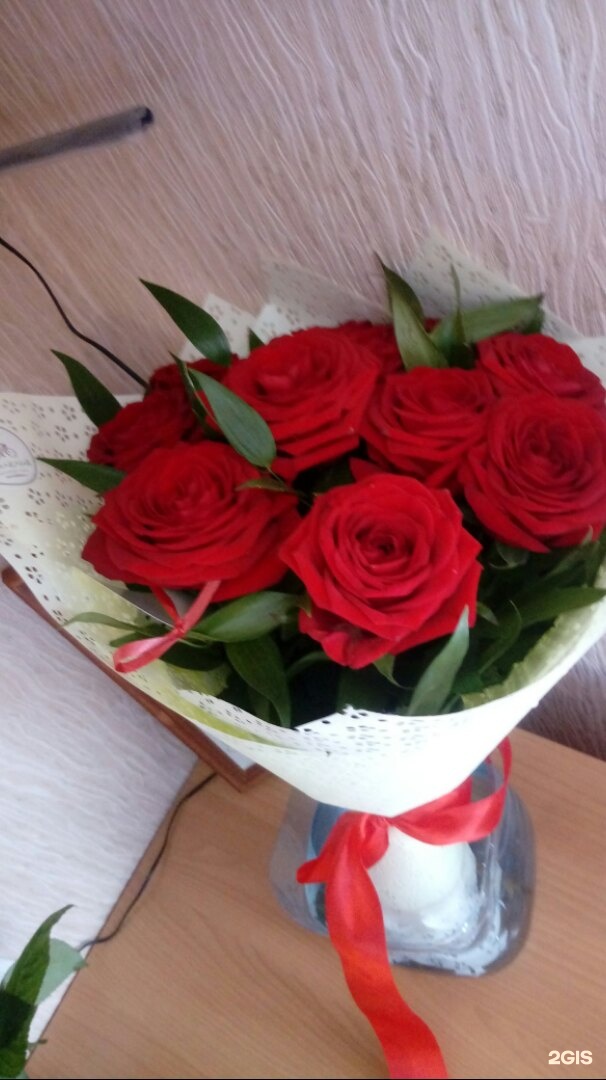 Белгород камелия. Розы Белгород. Фото букетов цветов салон Камелия в Челябинске.