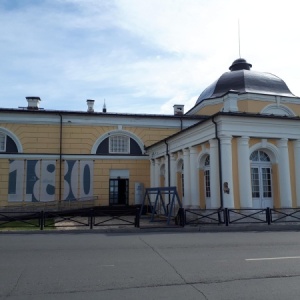 Фото от владельца Архангельские Гостиные дворы, краеведческий музей