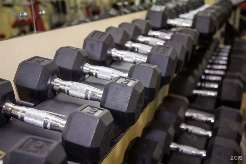 Спортзал энерджи. Фитнес зал реактор чита. Реактор чита. Тренер иваново энерджи. Фитнес клуб энергия.