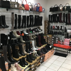 Фото от владельца QUEEN, сеть обувных магазинов