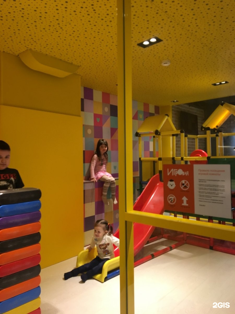 пиццерия южно-сахалинск. додо пицца интерьер. пиццерия арлекин. братиславская 22 додо пицца. додо южно сахалинск.