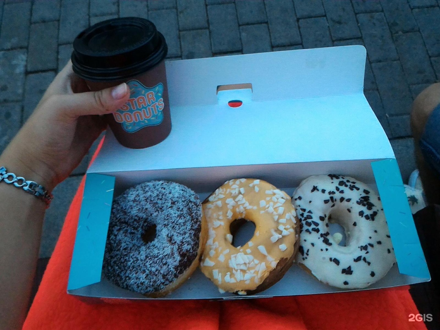 Star Donuts, кафе-пекарня, Ленина проспект, 43, Екатеринбург - 2ГИС.