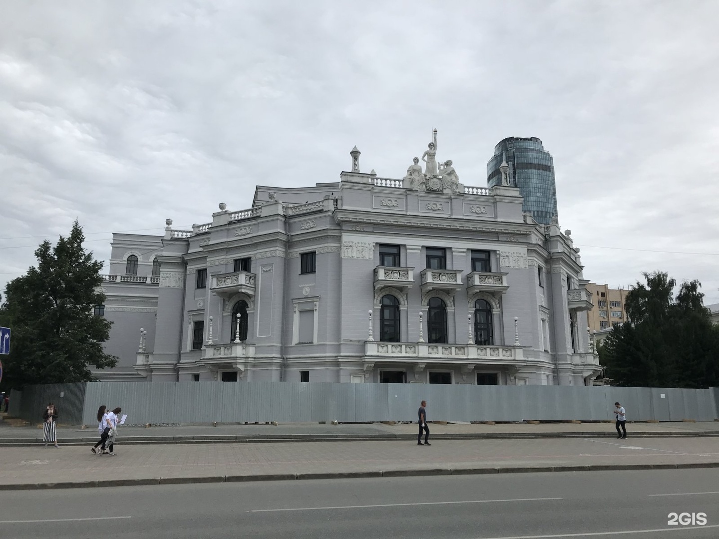 Театр оперы и балета Екатеринбург парк