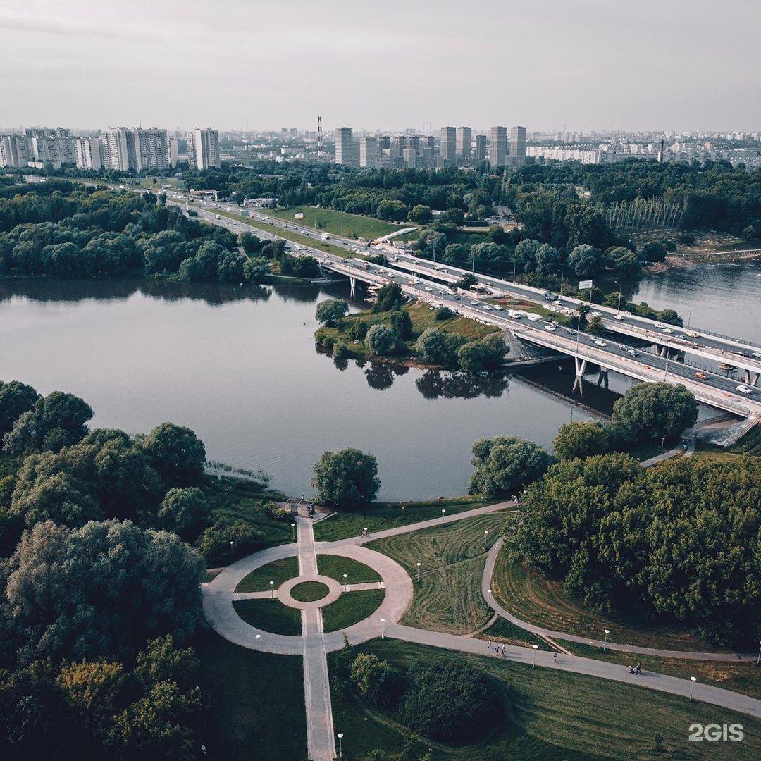 Борисово г москва. Парк Борисовские пруды Москва. Борисовские пруды мост. Парк Орехово Борисово. Борисовский пруд Борисово Москва.