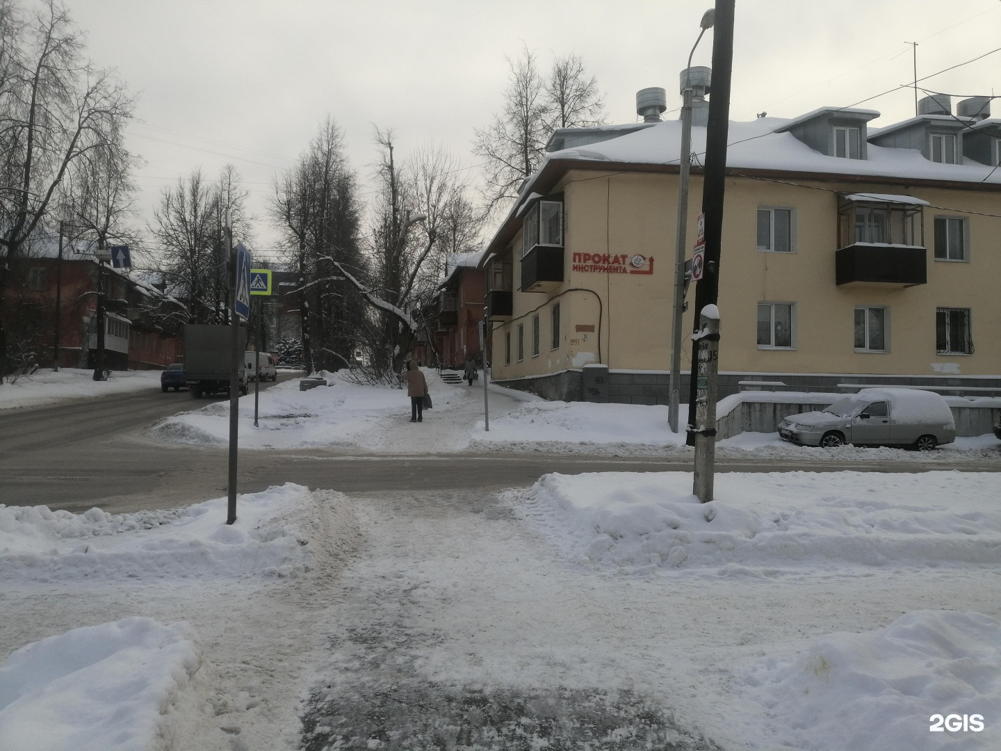 Ул нефтяников 21а в перми. Проспект нефтяников 29 а в елабуге. Нефтяников 21. Заинск проспект нефтяников 12. 46.