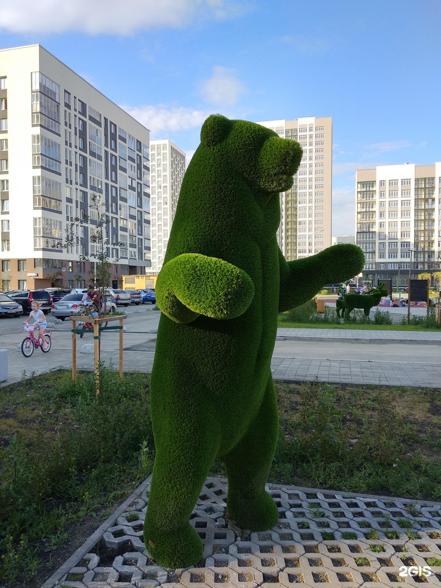 Медведь Екатеринбург. Скульптура "медведь". Панорамы медведь. Панорамы мишка. Сайт медведь екатеринбург