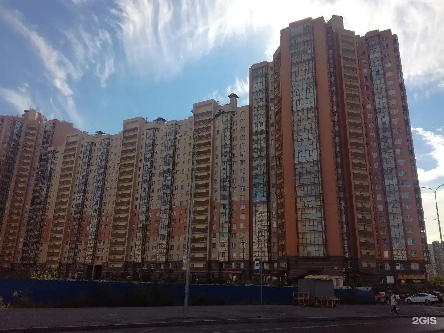 Жк юбилейный квартал санкт-петербург комендантский проспект. Жк юбилейный квартал санкт-петербург комендантский проспект. Юбилейный квартал ленспецсму. Парашютная улица. Жк юбилейный квартал санкт-петербург.