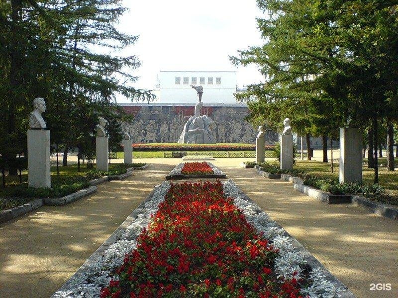 мемориальная зона. мемориальный сквер новосибирск. памятные скверы. памятные скверы. мемориальный сквер роговская.