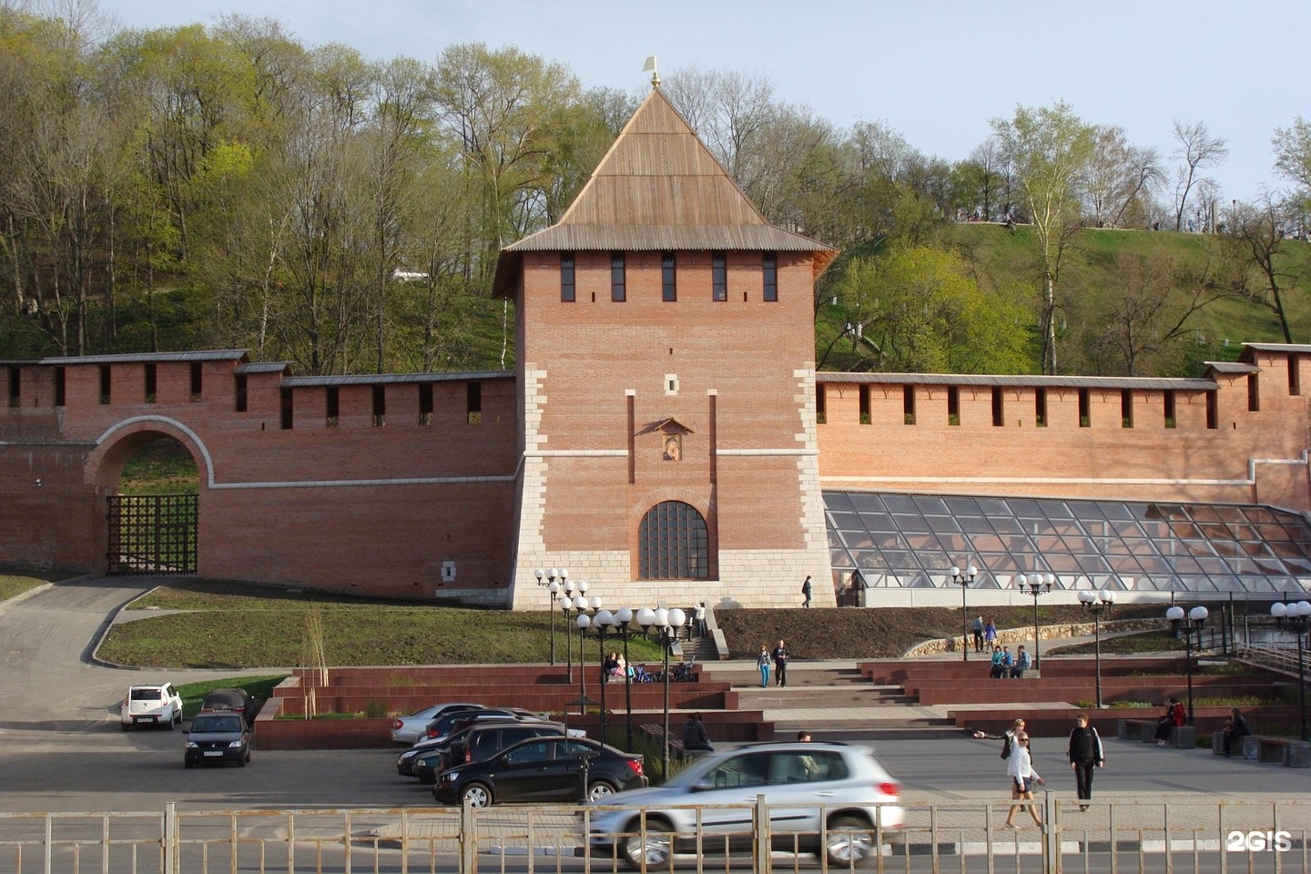 Зачатьевская башня нижегородского кремля