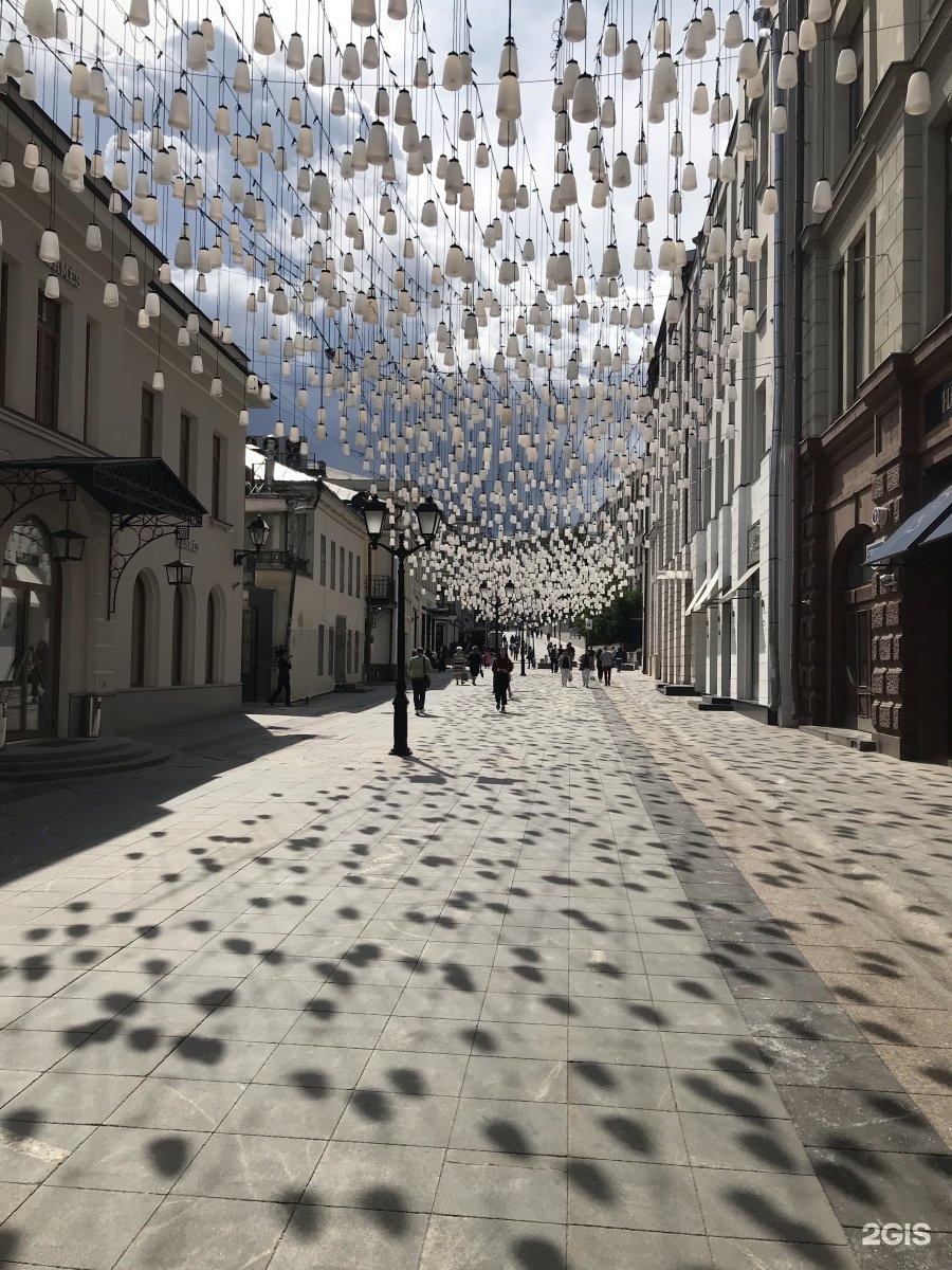 Столешников переулок москва. Столешников переулок. Столешников переулок дворы. Перспектива Столешников переулок.