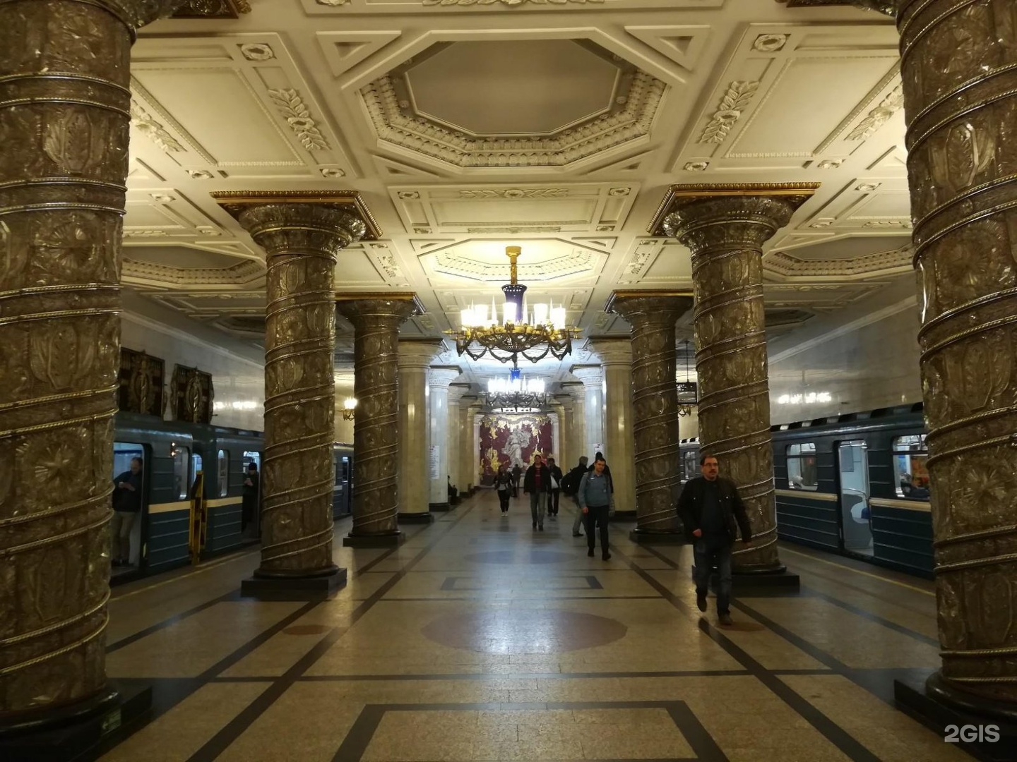 Станция метро автово спб