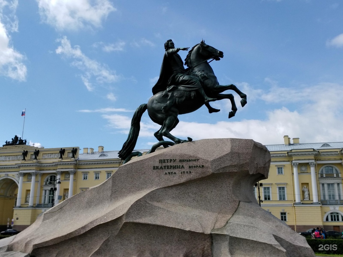 Где находится памятник петру первому. Памятник Петру 1 в Петербурге. Московский вокзал памятник Петру 1. Памятник Петру 1 в Нижнем Новгороде. Памятник Петру 1 в Санкт-Петербурге фото.