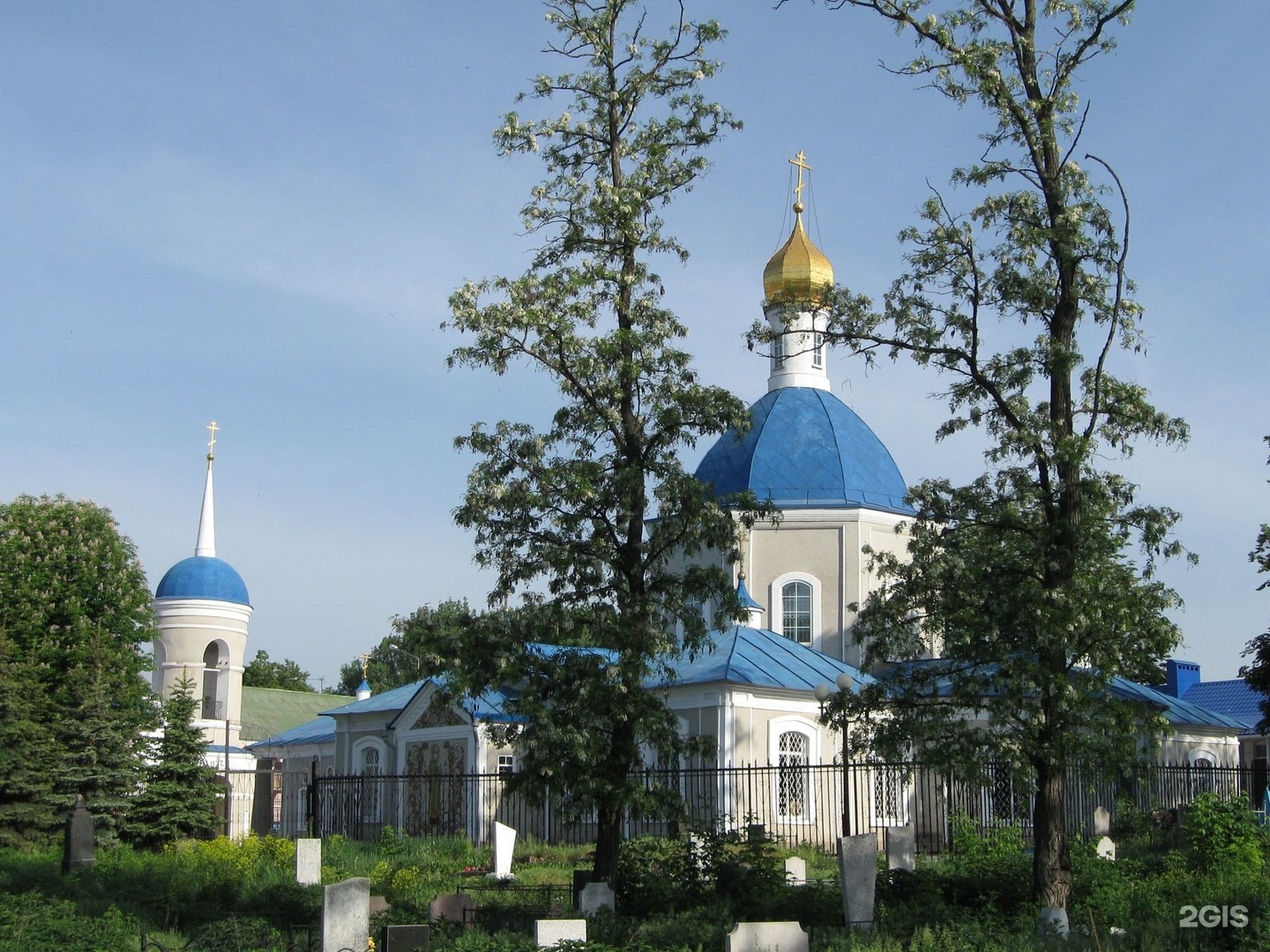 Храм иоасафа белгородского. Белгород храм Ерик. Петропавловка Белгородский район источник Иоасафа.