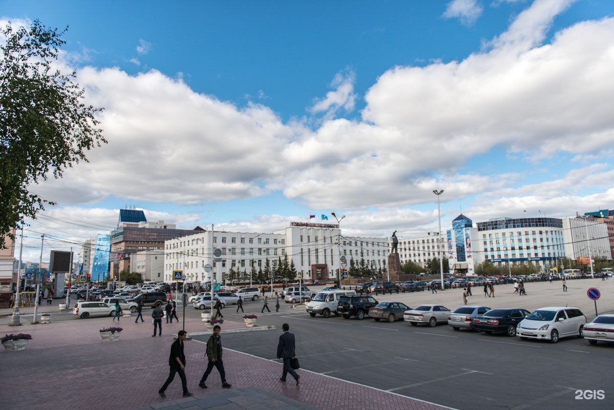 Якутск 2. Центральная улица Якутска. Якутск фото улиц города. Якутск фото города 2019 лето. Якутск летом фото города 2019.