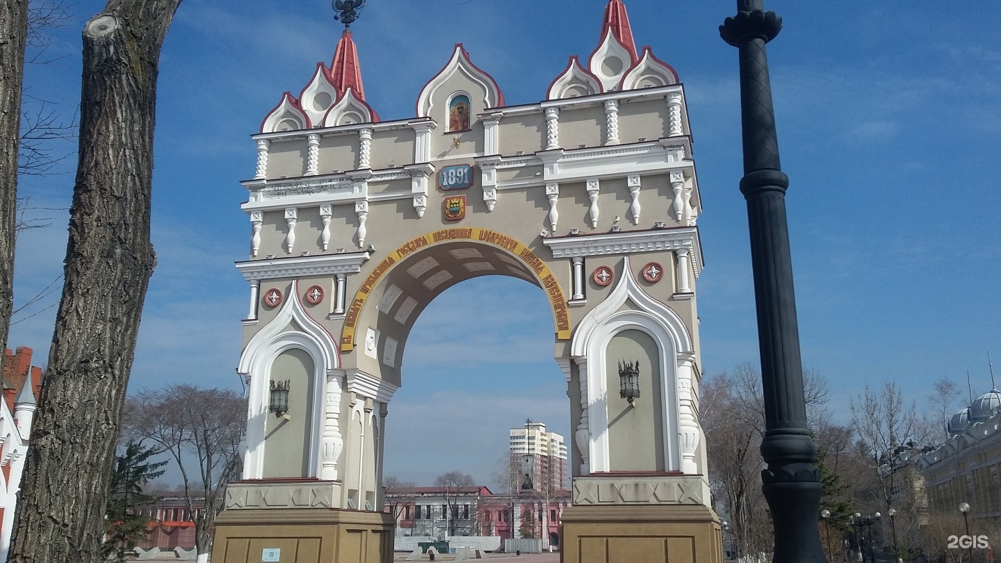 Фото триумфальной арки в благовещенске