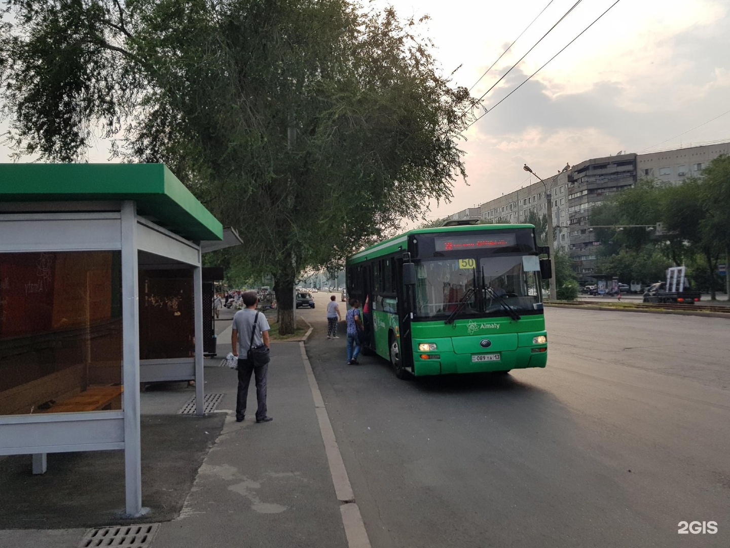 Автобус 50. Автобусная остановка в Алматы. Маршрут 50 автобуса Екатеринбург. Автобус 50 фото.