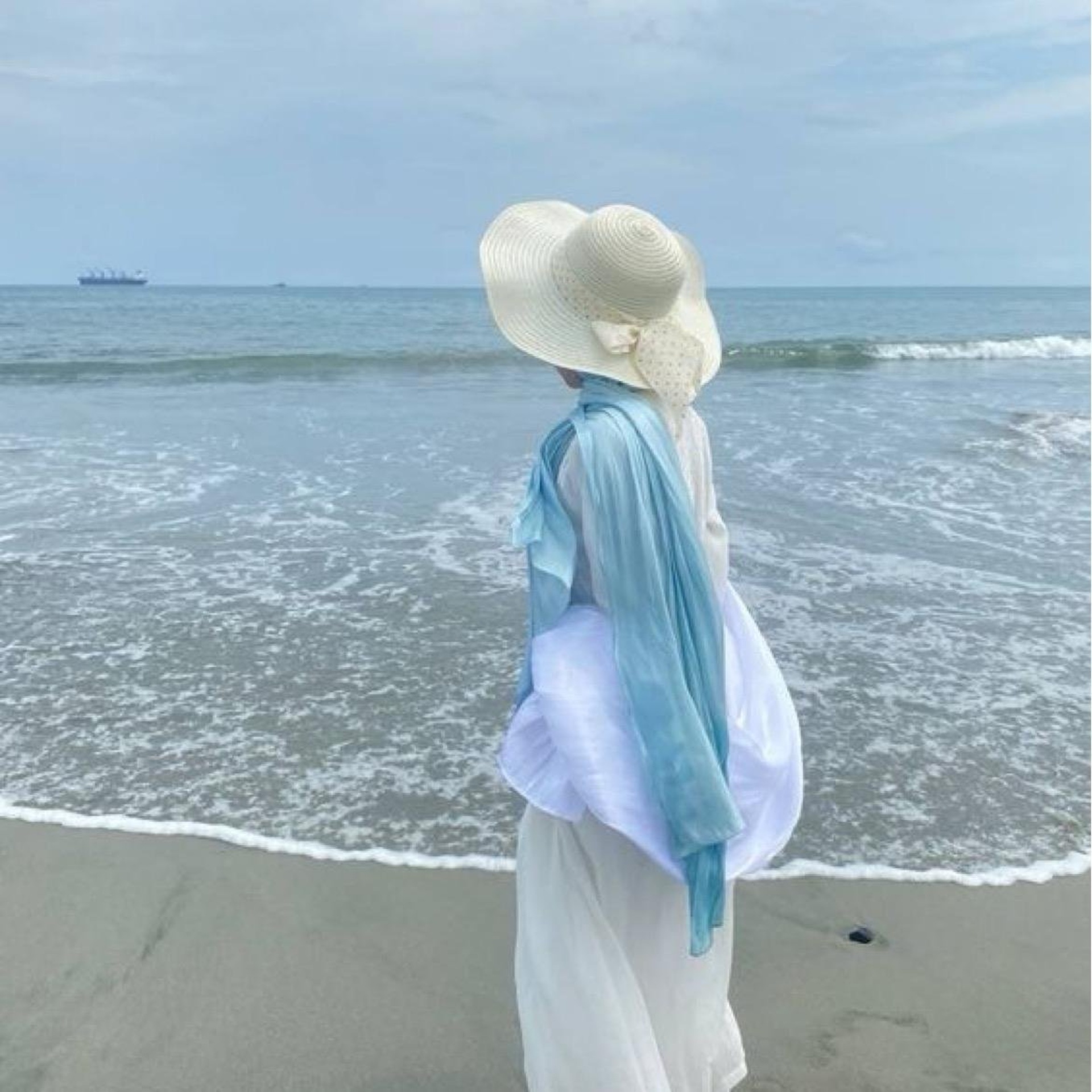 Су перісі секс туралы бейнелер Жас порнографияны қысу