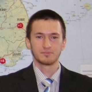 Игорь Ашуров