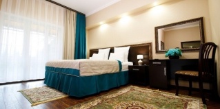 Домбай: Отель Таурух