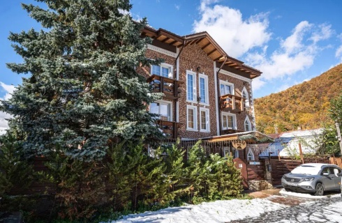 с. Эстосадок: Коттедж Усадьба