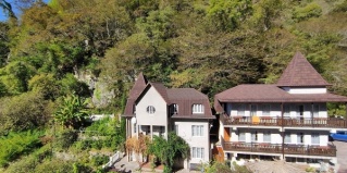 Гагра: Коттедж Агава