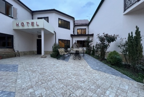 Ботлих: Отель Амбо