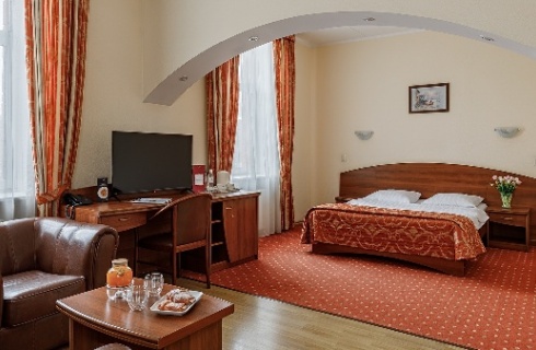 Москва: Отель Максима Заря