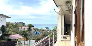 Лоо: Отель Кокос