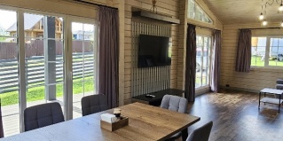 Озерное: Коттедж ЭндорфInn