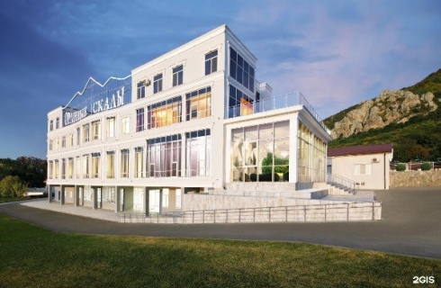 с. Винсады: Отель Орлиные скалы