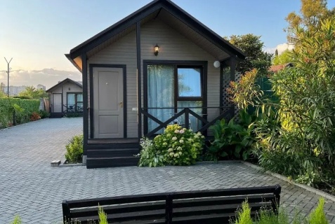 Гудаута: Гостевой дом Шезлонг