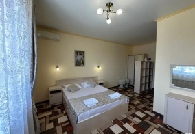 Гостевой дом Аврора Хиллс в Сукко