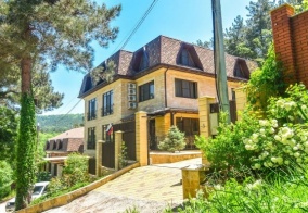 Коттедж Guest House Crisstul в Дивноморском