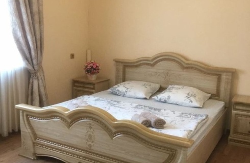 х. Нижнетемерницкий: Коттедж Льюис