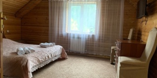 Домбай: Гостевой дом Шумка