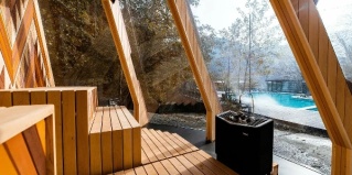 Красная Поляна: Глэмпинг Pine River Красная Поляна