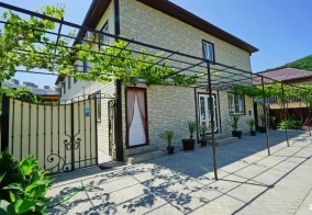 Коттедж Анико club в Ольгинке