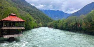 Гудаутский район: Отель Bridge