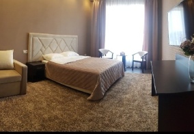 Отель Continental в Семикаракорске