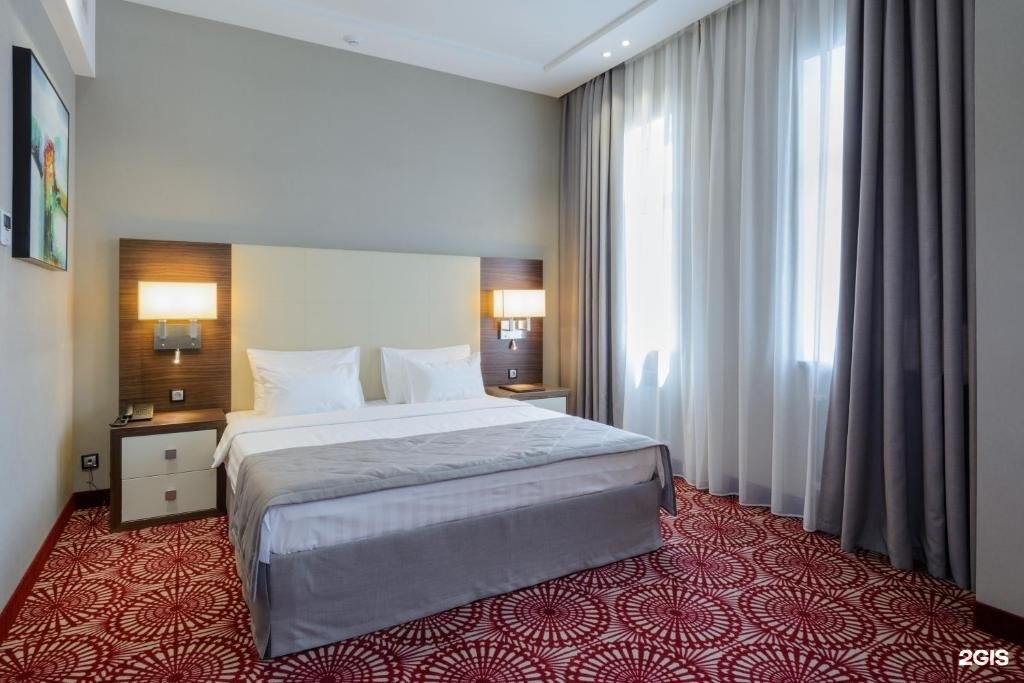 Senator Hotel