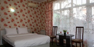 Геленджик: Коттедж Морская Ладья